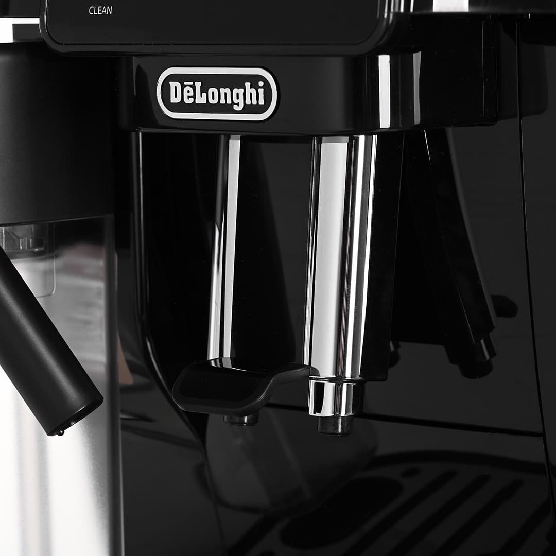 Ekspres ciśnieniowy DeLonghi do kawy ziarnistej czarny
