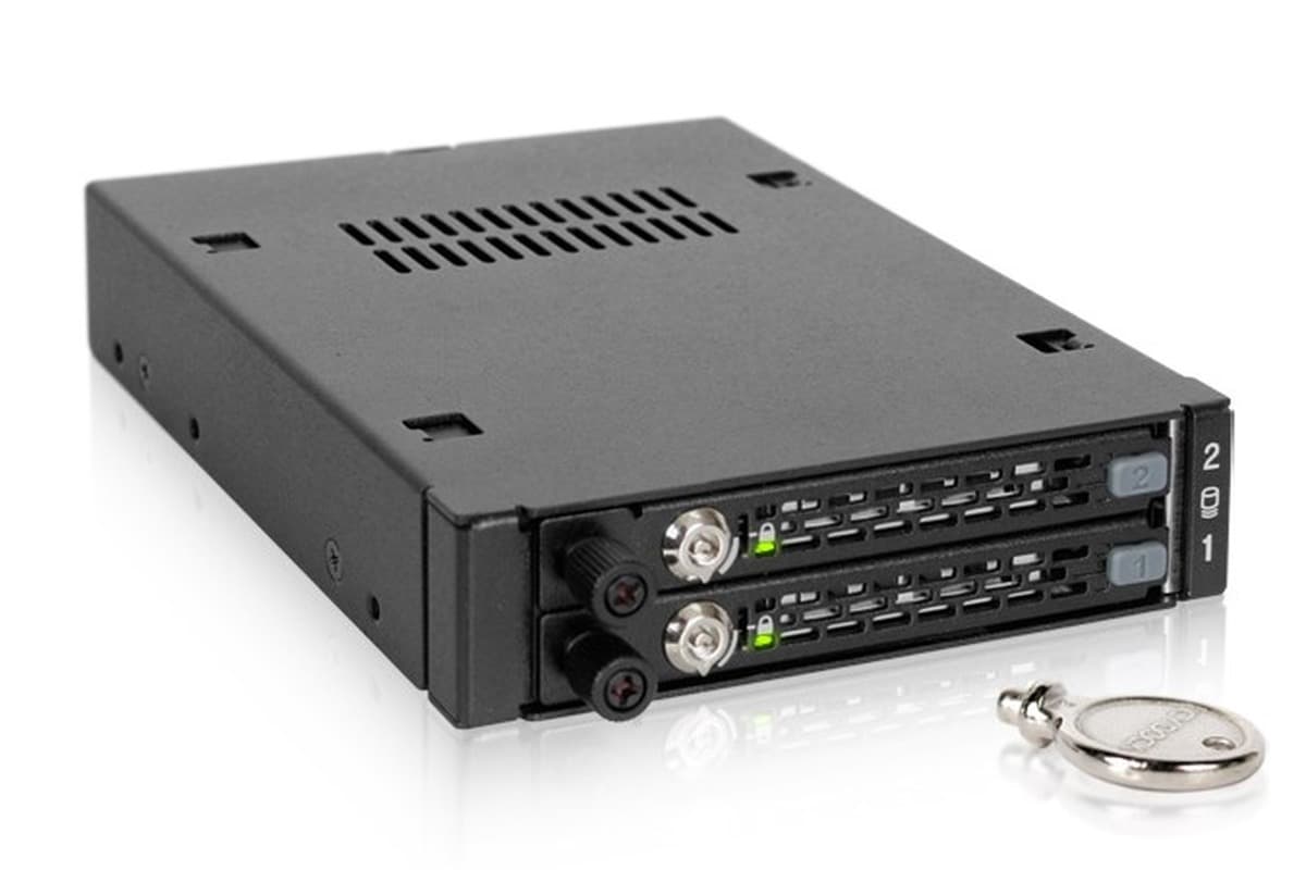 IcyDock z miejscem na 2 dyski 2,5" SATA III/SAS HDD/SSD