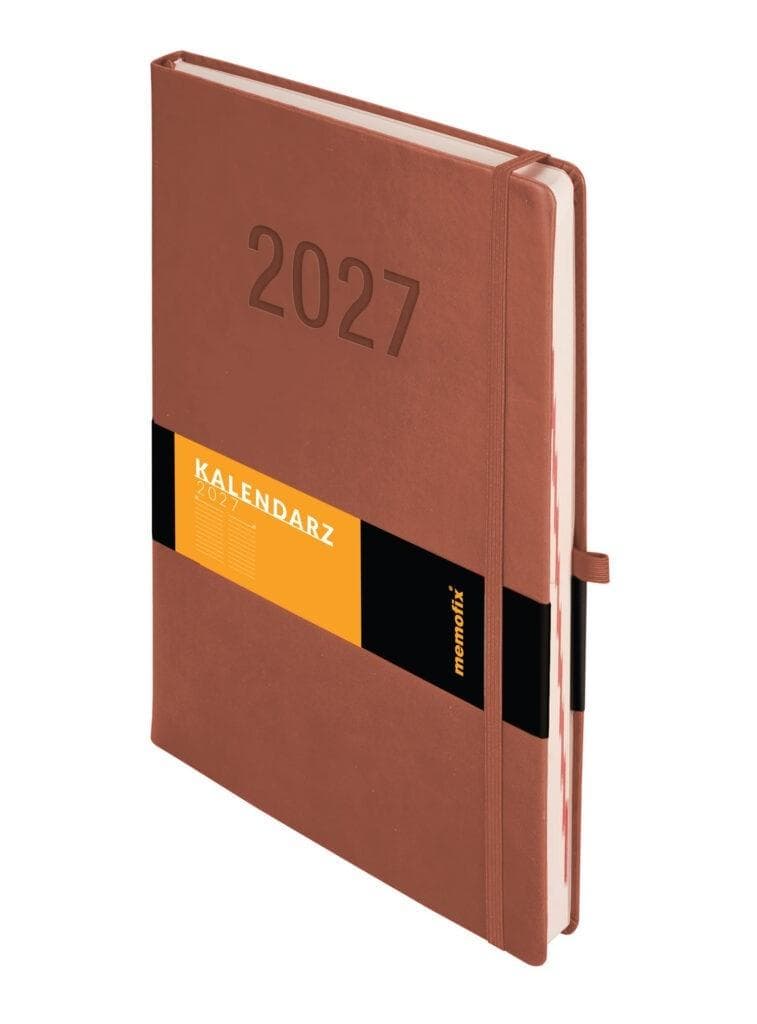 Kalendarz 2027 Memofix A4 dzień na stronie mocha mousse