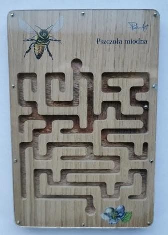 Drewniany labirynt przyrodniczy Pszczoła miodna dla dzieci 102x150 mm