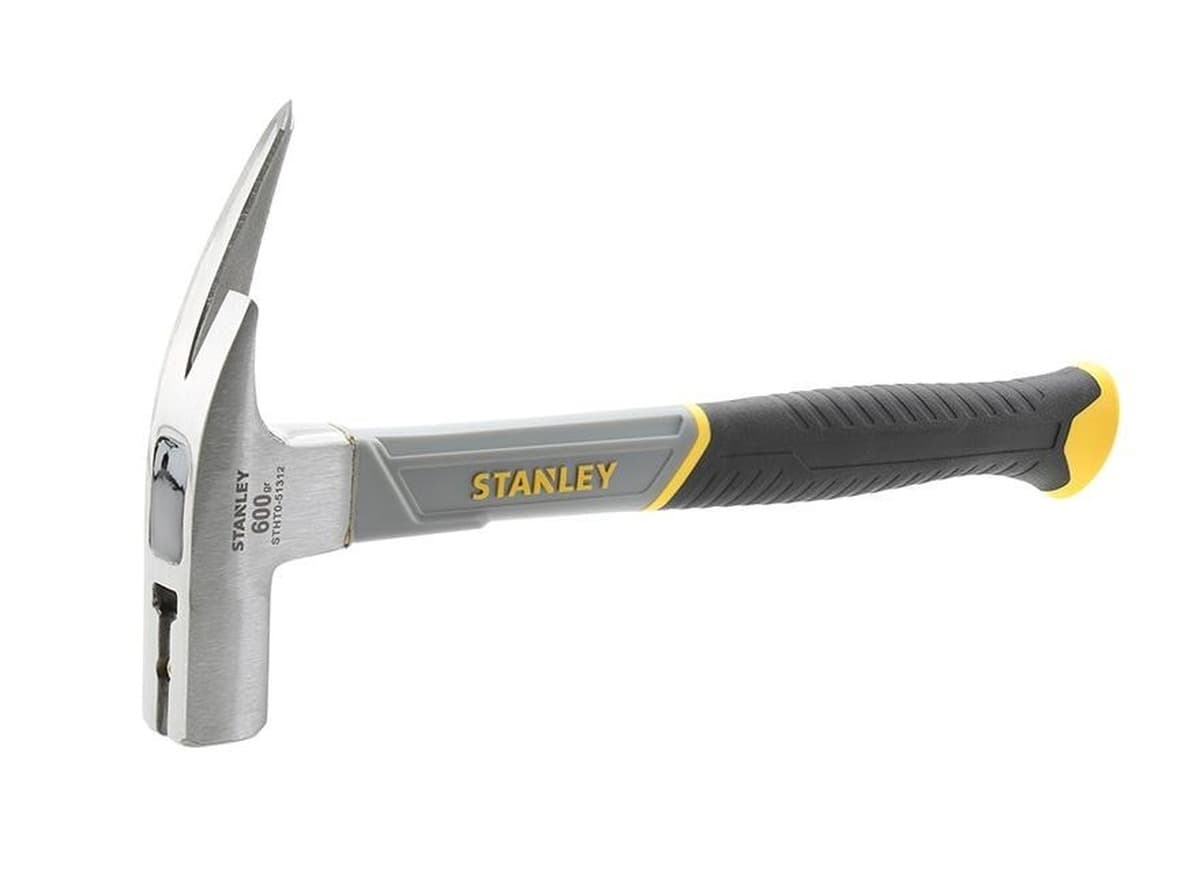 Młotek ciesielski Stanley z trzonkiem z włókna szklanego 600 g