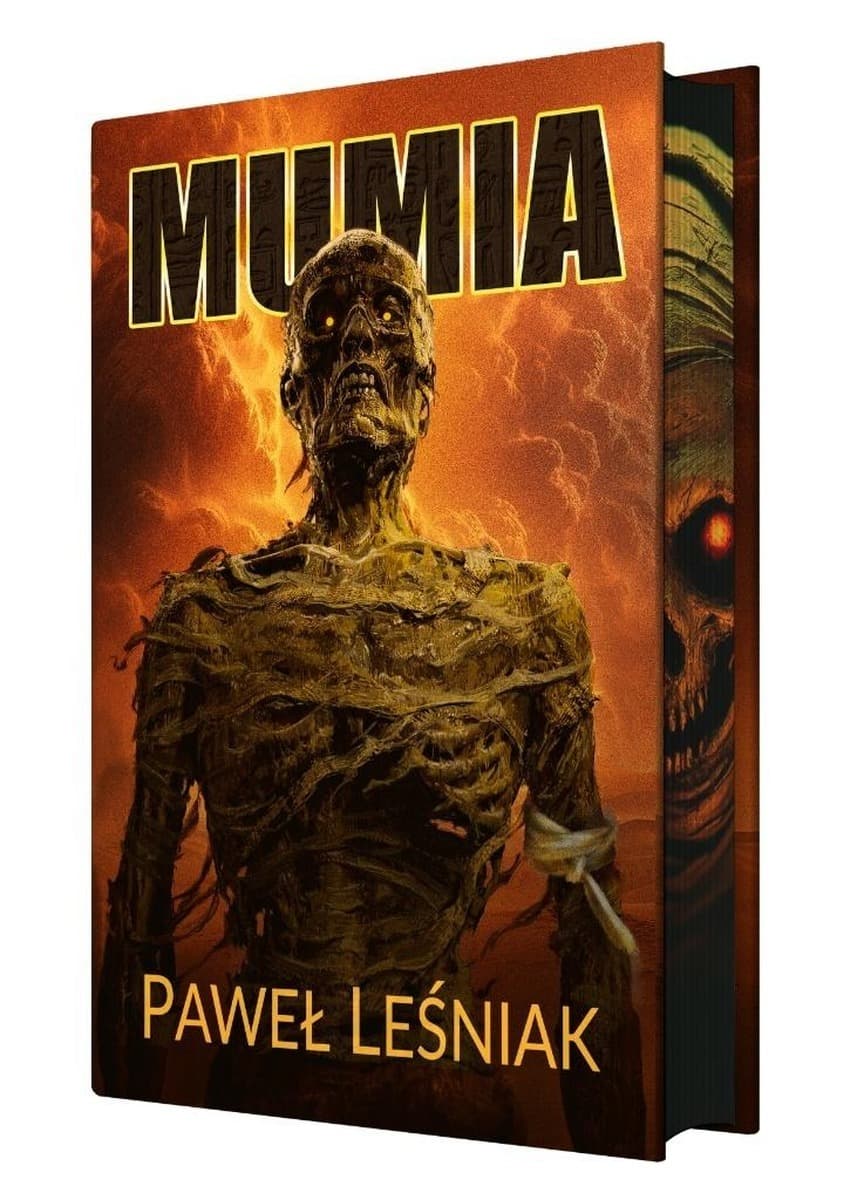 Mumia w specjalnym wydaniu z barwionymi brzegami - Paweł Leśniak