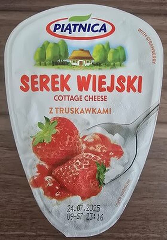 Serek Wiejski z truskawką Piątnica 150g