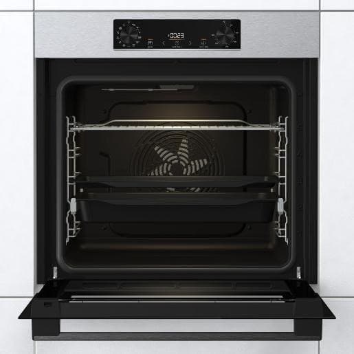 Piekarnik elektryczny Gorenje z funkcją pary i termoobiegiem
