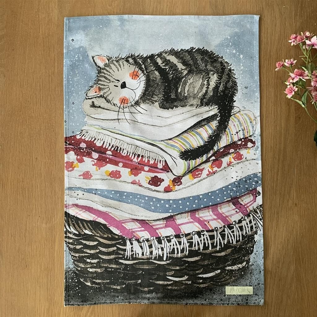 Ręcznik kuchenny z motywem Kot na koszu z praniem bawełniany 45 x 65 cm